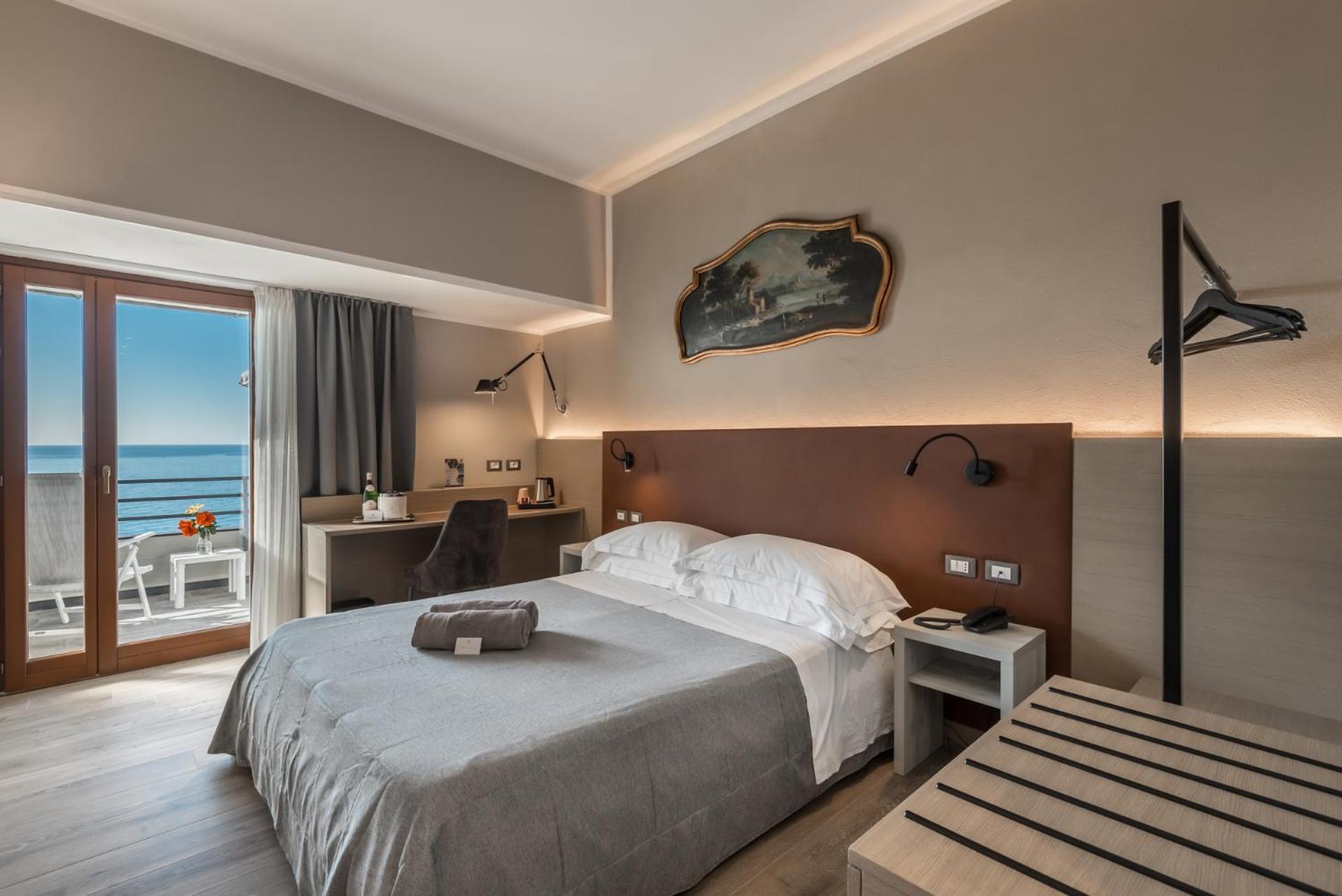 מונטרוסו אל מארה Hotel Porto Roca מראה חיצוני תמונה